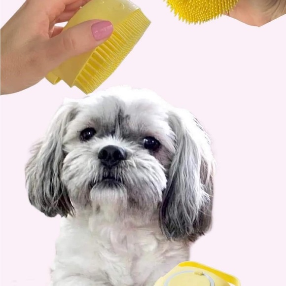 Bath Brush for Cats and Dogs with build in Container - Picture 1 of 4